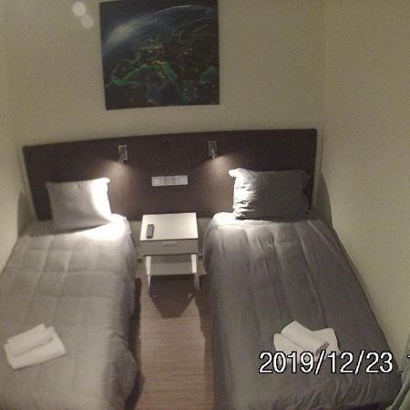 Rent0Nline Brwinow Rooms Kültér fotó